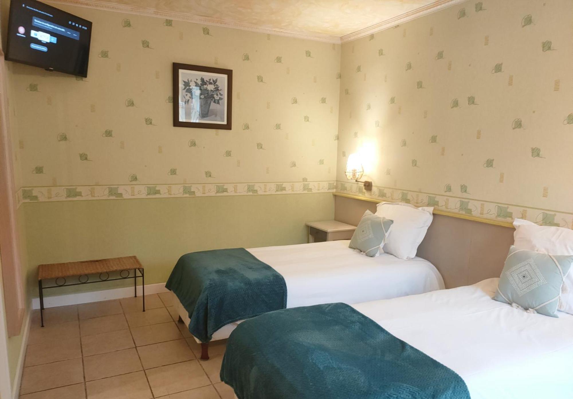 Le Royal Hotel Saint-Pol-sur-Ternoise Экстерьер фото